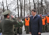 «Замечательно, что сегодняшние школьники на деле доказывают свою любовь к Родине и уважение к истории», - Олег Сорокин