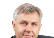 Депутат Николай Шумилков помогает беженцам из Украины с трудоустройством