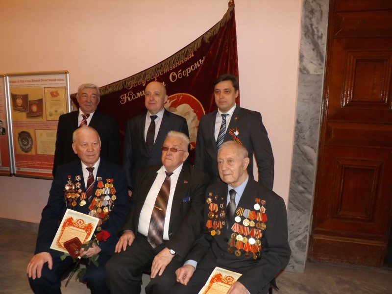 Депутат Монахов В.В.   поздравил ветеранов  с вручением памятных медалей в честь 70-летия Великой Победы