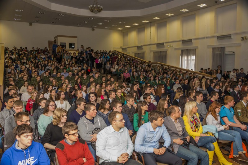 «Нижегородские студенты уверенно смотрят в будущее и верят, что именно здесь они будут полезны», - Олег Сорокин