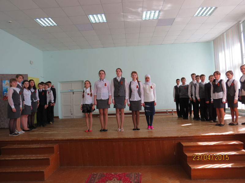 При поддержке депутата Ивана Карнилина состоялся школьный конкурс патриотической песни