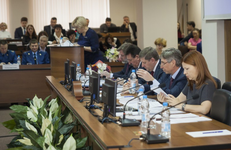 Городская Дума  утвердила корректировку бюджета  и изменение предела муниципального долга