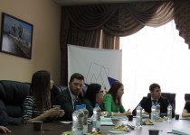 Елизавета Солонченко провела неформальную встречу с членами Молодежной палаты