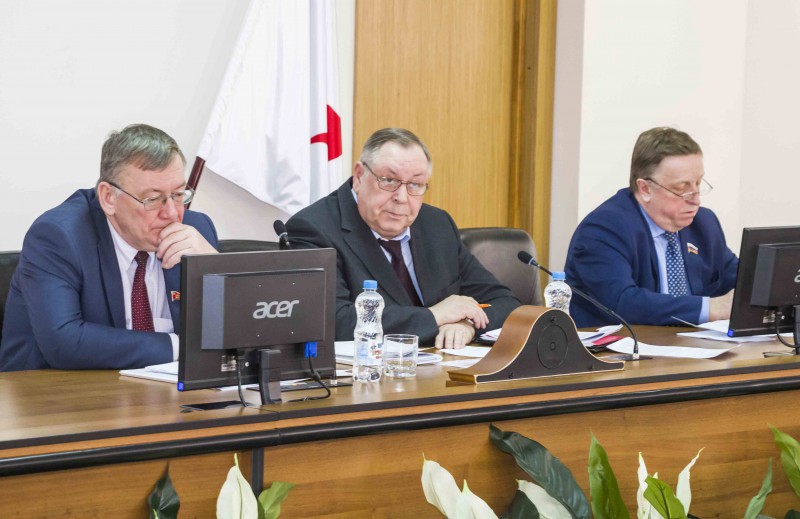 Владимир Аношкин: «По теме капитального ремонта необходимо выстраивать взаимоотношения между муниципалитетом и областным правительством»