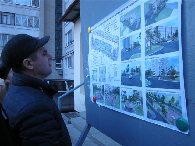 Андрей Дранишников продолжает программу по установке спортивно-игровых комплексов на дворовых территориях округа