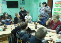 Жители ТОС Высоково провели мастер-класс для детей школы-интерната №1