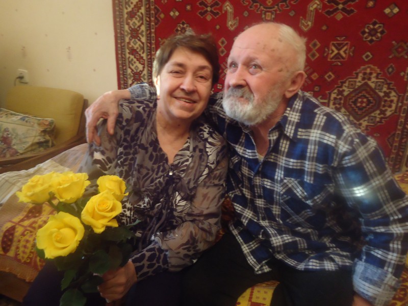 Сергей Горин поздравил семью ветеранов труда с золотой свадьбой
