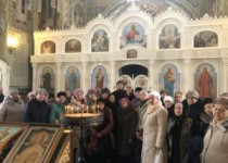Жители Московского района совершили познавательную экскурсию по храмам города