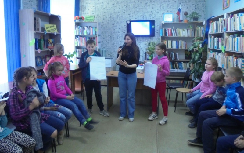 ТОС №16 организовал День смеха в библиотеке имени Радищева