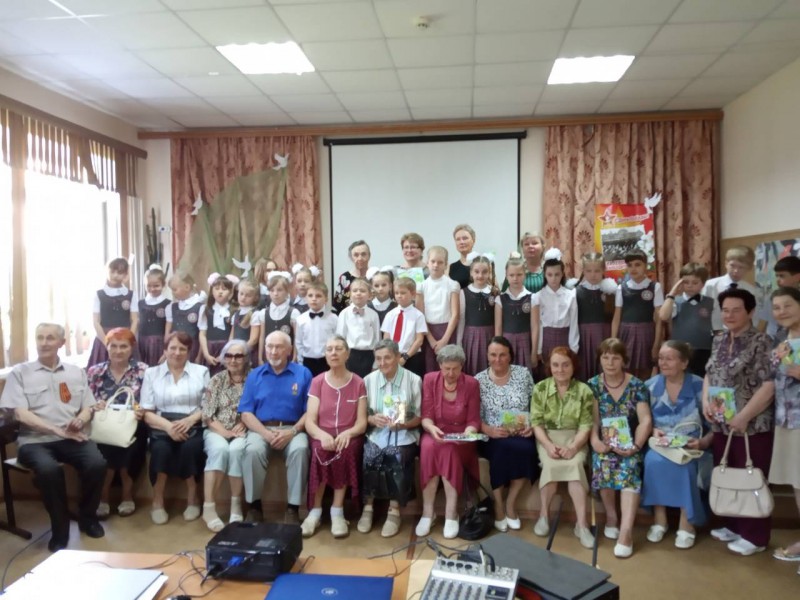 Ветераны Великой Отечественной войны пришли в гости к ребятам школы № 183 Сормовского района