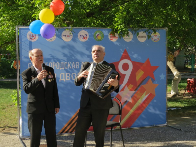 Карим Ибрагимов принял участие в организации общегородской акции «Всем двором!» в Автозаводском районе