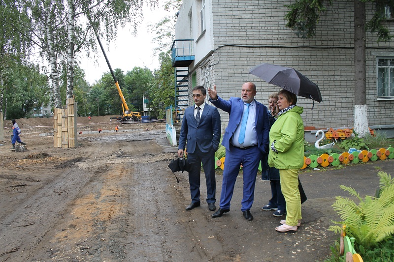 Андрей Дранишников организовал проверку строительства пристроя к детскому саду №368