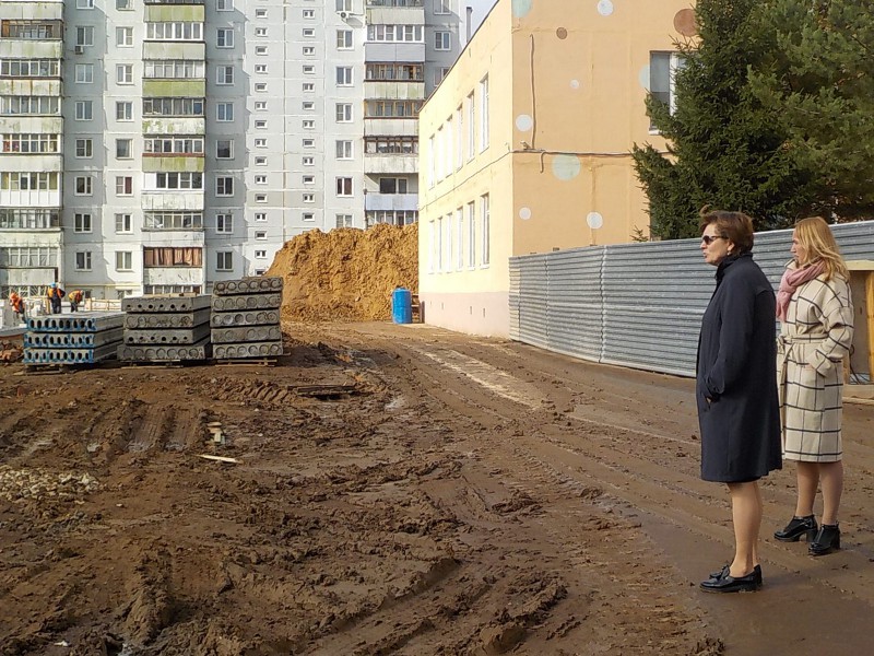 Ольга Балакина отметила ускорение темпов строительства на территории детского сада № 469