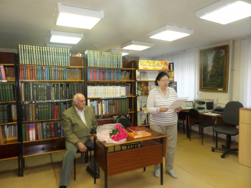Елена Аржанова поддержала проведение праздника в честь Дня пожилых людей в библиотеке им. А.П. Чехова