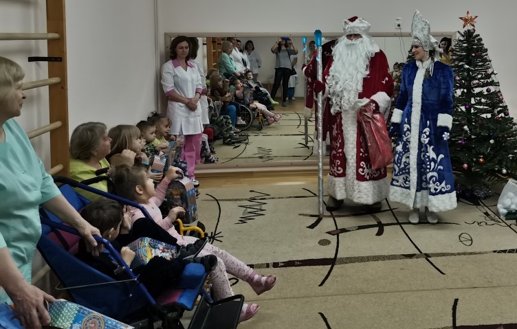 Карим Ибрагимов организовал новогодний праздник для детей в санатории «Автозаводский»