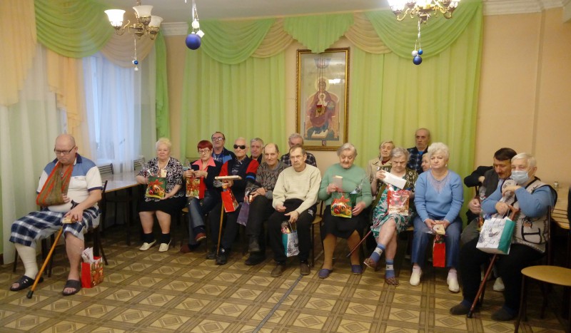Дмитрий Кузин поздравил жителей Сормовского дома-интерната с наступающим Новым годом