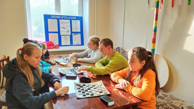 ТОС №16 провел турнир по шашкам среди подростков