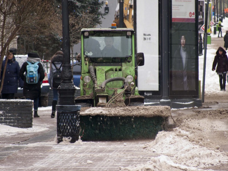 Профильная комиссия Думы обсудит готовность дорожных предприятий города к уборке снега