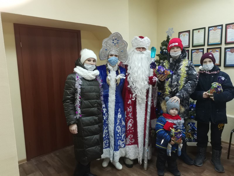 Карим Ибрагимов организовал новогодний праздник для многодетных и малообеспеченных семей округа