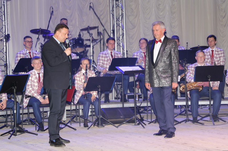 Председатель Думы поздравил с юбилеем главного дирижера Нижегородского губернского оркестра Евгения Петрова