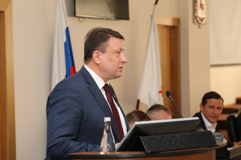 Олег Лавричев представил отчет о работе городской Думы в 2020 году