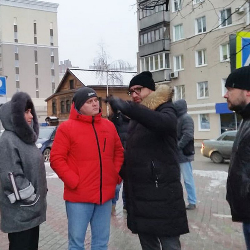 Жанна Скворцова провела мониторинг подготовки площади и улицы Горького к Новому году
