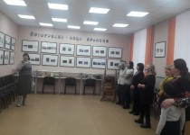 Активисты Автозаводского района посетили фотовыставку «НОВОГОДНЯЯ PF-ОТКРЫТКА»