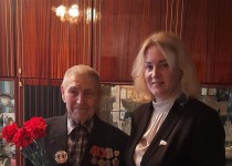 Юлия Мантурова поздравила ветеранов Великой Отечественной войны с Днем Победы