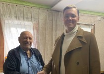 Михаил Иванов поздравил ветеранов с наступающим Днем Победы