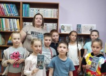 Юлия Мантурова помогла организовать исторический урок для школьников «Когда Россия молодая мужала с именем Петра»