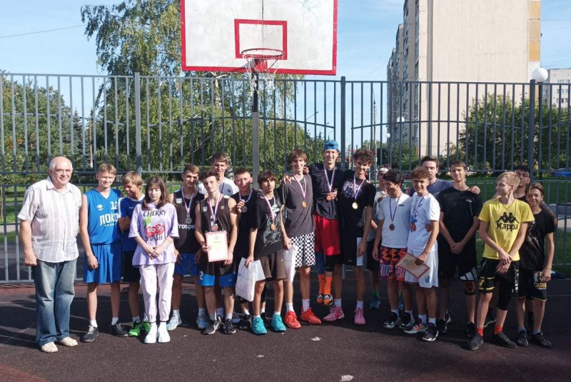 Юлия Мантурова поддержала проведение турнира по уличному баскетболу