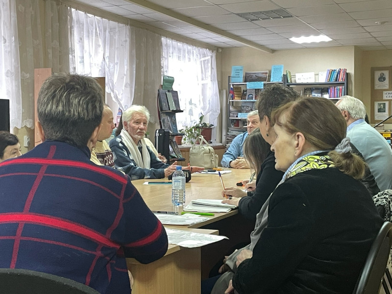 При поддержке Юлии Мантуровой в библиотеке имени Герцена прошли литературные чтения