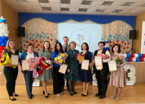 Михаил Иванов поздравил учителей с победой в районном фестивале «Классный руководитель 2023 года»