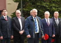 Николай Сатаев принял участие в церемонии открытия памятника  Владимиру Лузянину