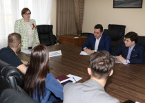 Актуальные вопросы развития города и социальной поддержки обсудили члены Молодежной палаты с депутатом городской Думы Ольгой Балакиной