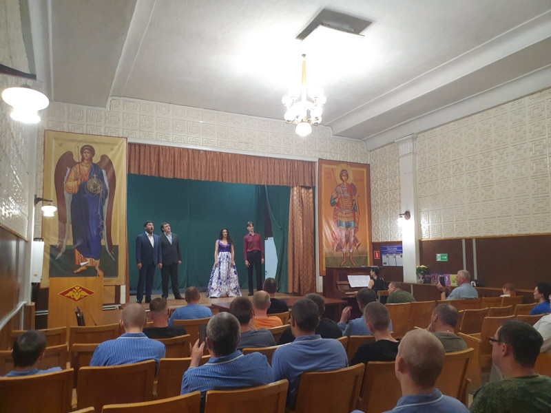Михаил Иванов оказал содействие в организации благотворительного концерта для военнослужащих