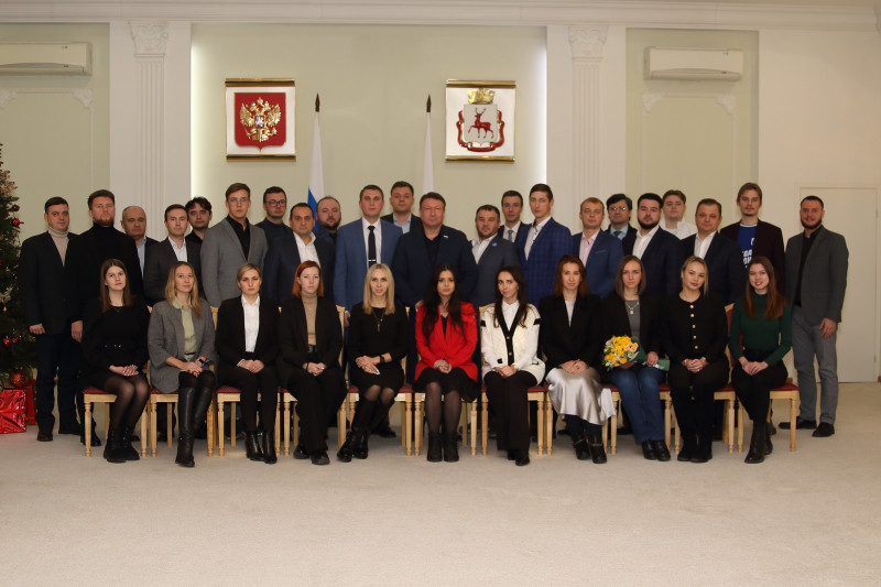 Председатель Думы Нижнего Новгорода Олег Лавричев провел заседание Совета работающей молодежи