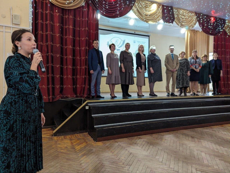 Оксана Смолина посетила районный этап всероссийского конкурса «Учитель года России – 2024»