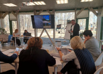 Специалисты по связям с общественностью Автозаводского района приняли участие в защите проектов, представленных на участие в конкурсе общественных инициатив «СВЕТИ»