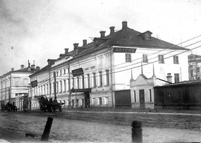 Алып әйелдің қынабындағы лиллипут - порно видео Жақында қырылған қынап фотосуреттер жинағы