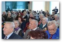   &raquo; Click to zoom ->