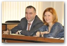   &raquo; Click to zoom ->