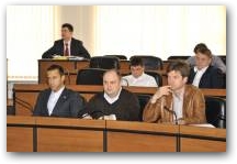   &raquo; Click to zoom ->