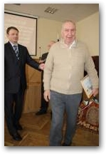   &raquo; Click to zoom ->