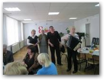   &raquo; Click to zoom ->