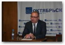   &raquo; Click to zoom ->