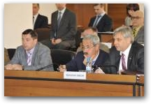   &raquo; Click to zoom ->