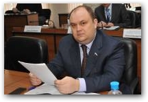   &raquo; Click to zoom ->