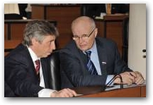   &raquo; Click to zoom ->