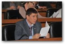   &raquo; Click to zoom ->